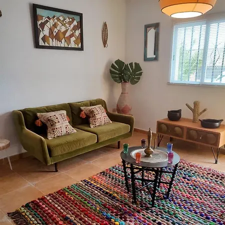 Bohemian 2 Bed Amarillo * Agua Amarga (Almeria)